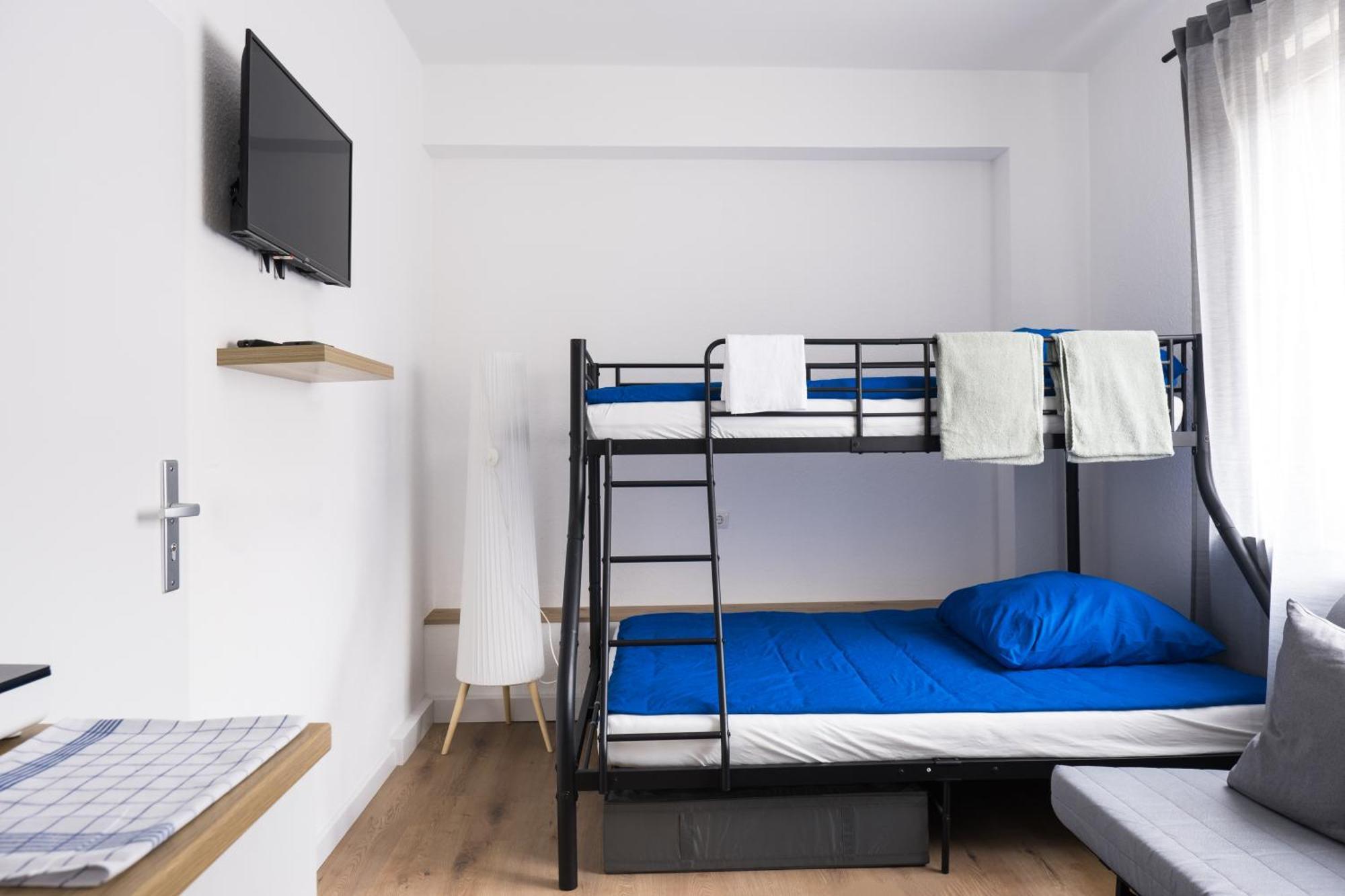 Hostel Maru Living C9 Koln Bagian luar foto