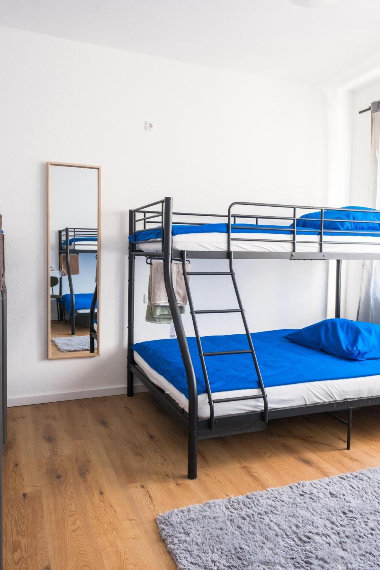 Hostel Maru Living C9 Koln Bagian luar foto